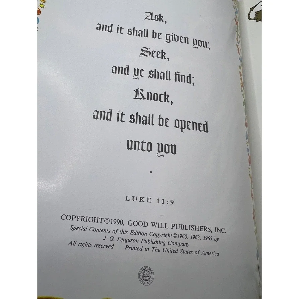 Guiding Light KJV Bible - White - Beautiful - Color Illustrations‎ - White/Gold